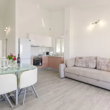 Endless Summer Apartament *