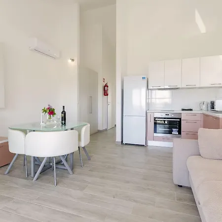 Endless Summer Apartament *
